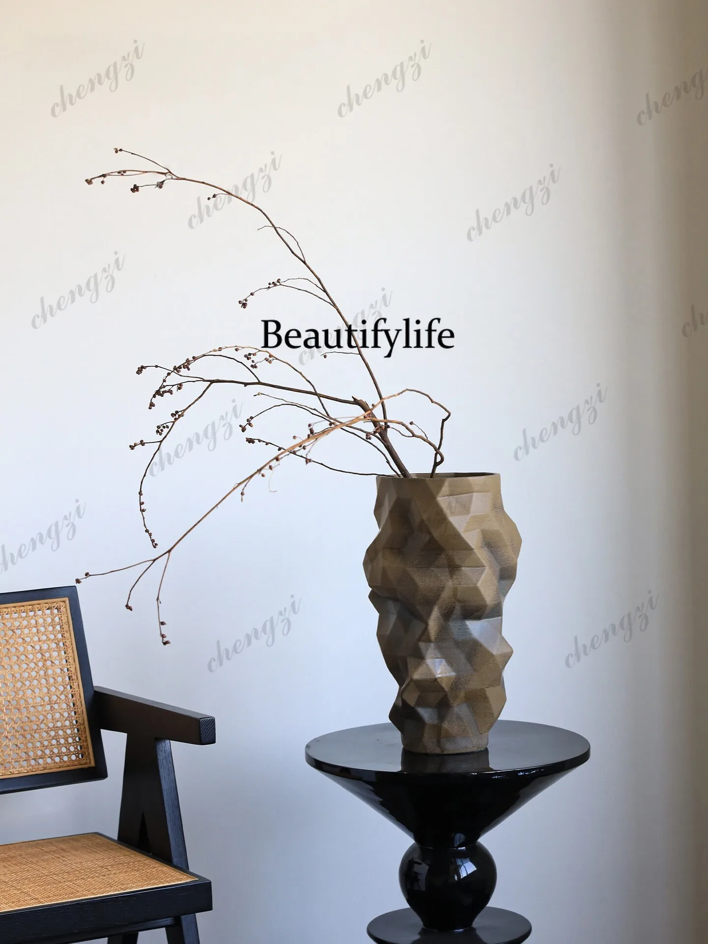Jingdezhen ceramic vase light luxury high-end entrance living room decorative ornament model room art flower ware