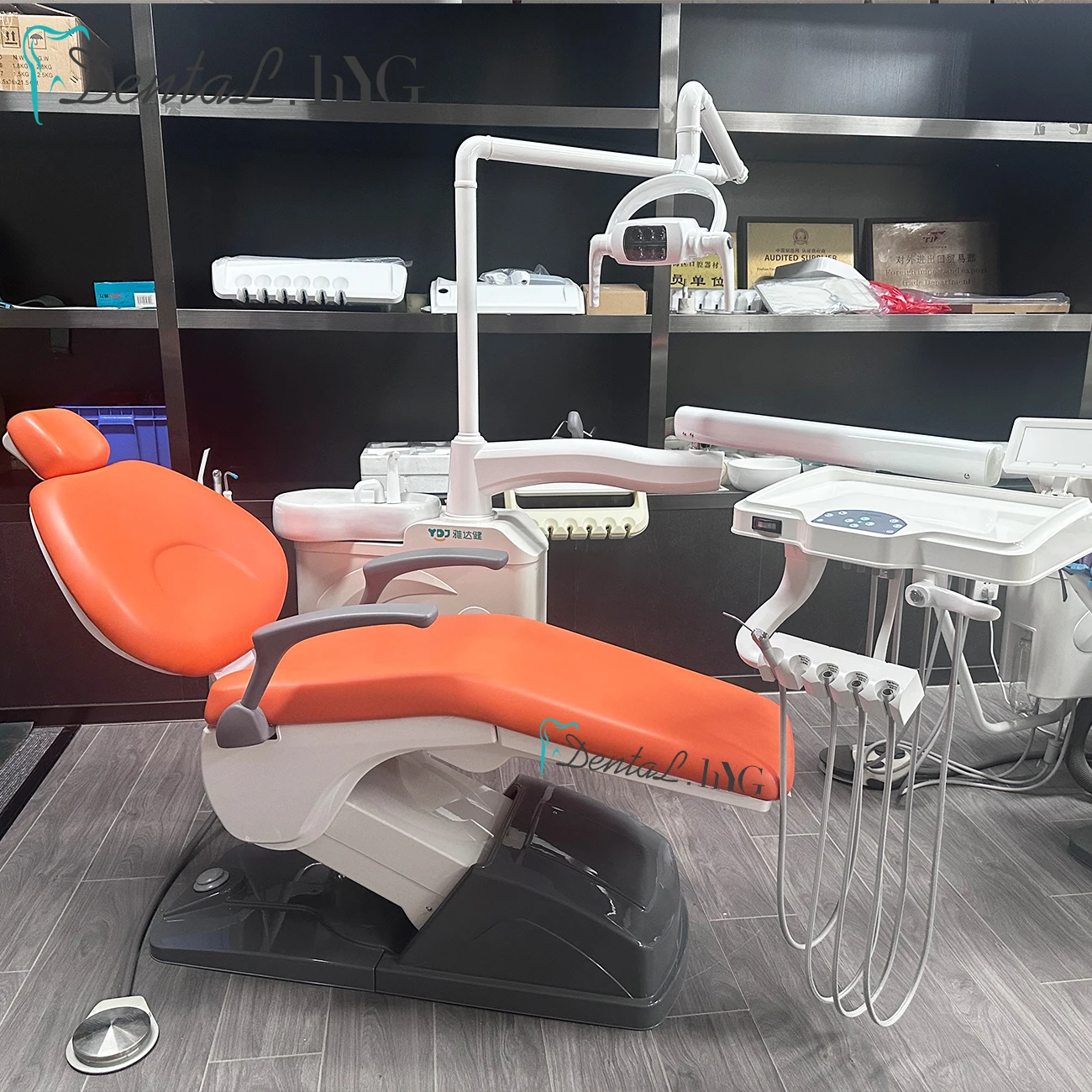 Dental Comprehensive Treatment Chair with Ultrasonic Scaler Oral Lamp, Air Compressor, High-speed Handpiece, LED curing Lamp