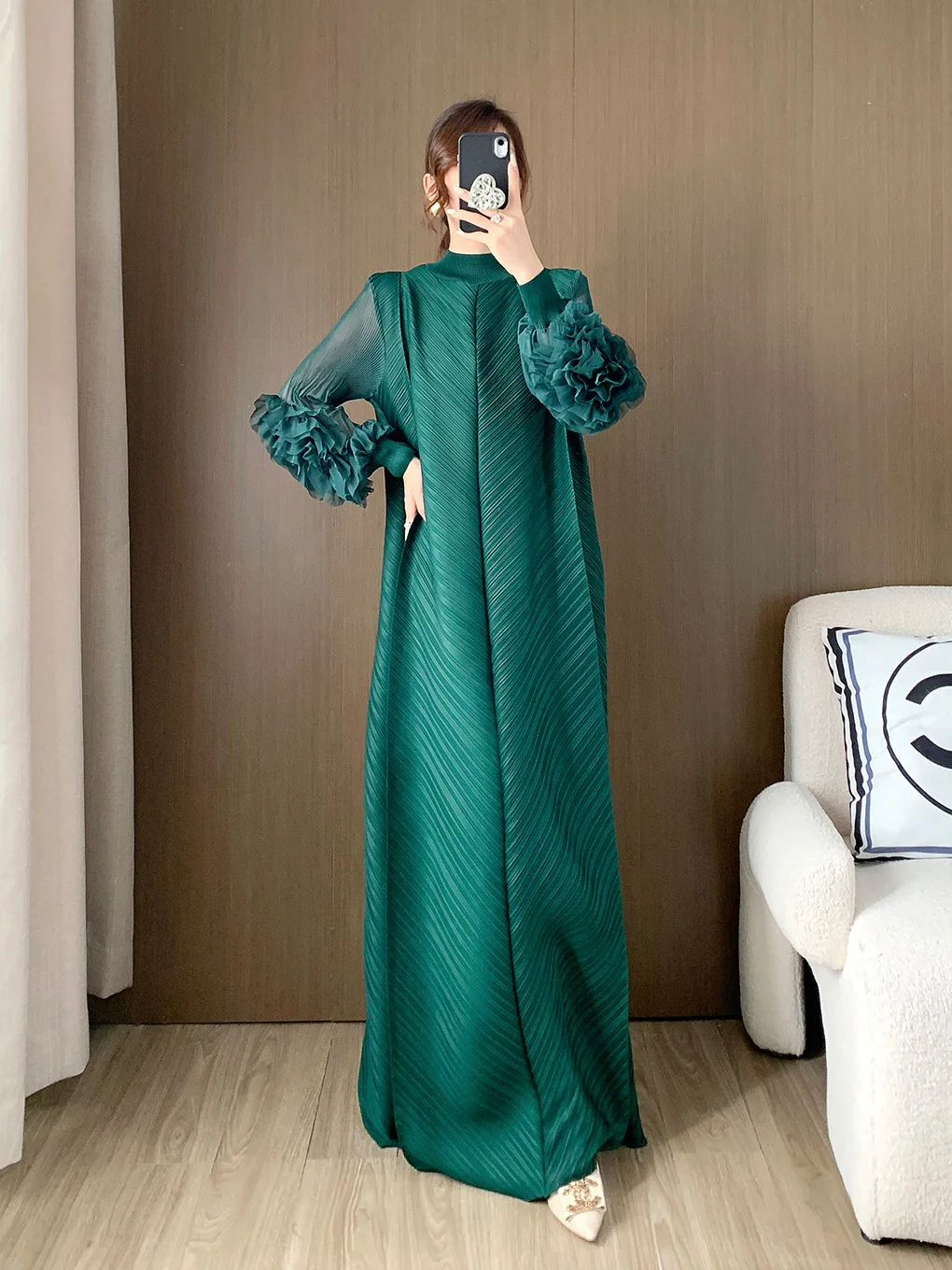 Miyake Pleated Heavy Industry Flower Disc Geometric Pleated Dress Versatile Age-reducing Mother Outfit 2025 for Women