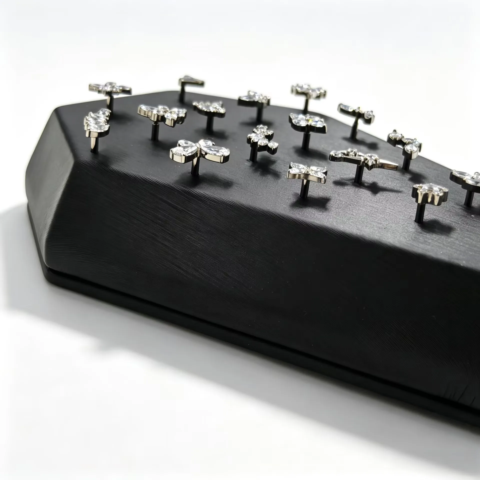Faux leather Display Stand for 16G 14G Body Piercing Jewelry Display Holder Belly Nipple Body jewelry Organize