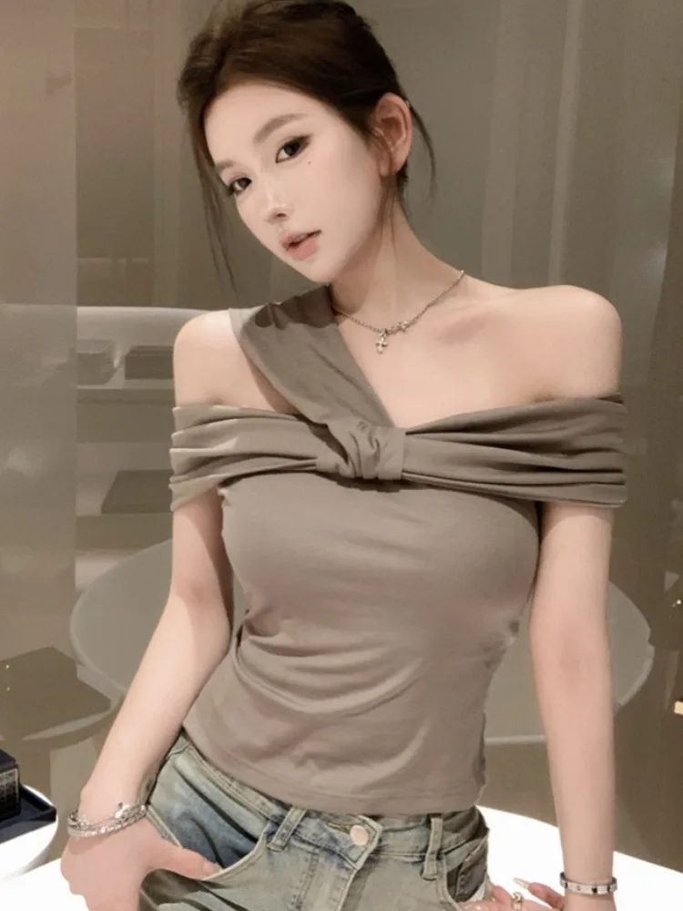 

Sexy Thai Style One Shoulder Strap Vest Women's Summer Sweet And Spicy Girl Unique And Special Tube Top Small Top