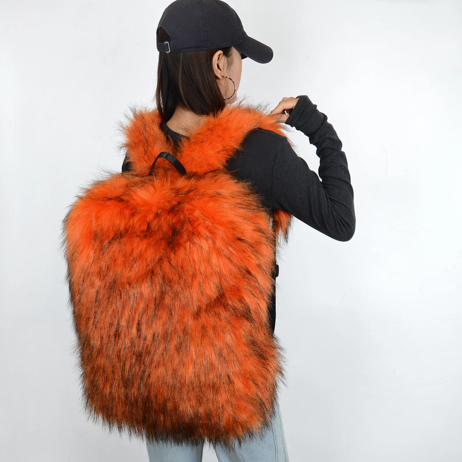 European and American syle imitation fox fur Backpack Women'sAutumn and Winter Plush Backpack Large Capacity Fashion Blush Bag