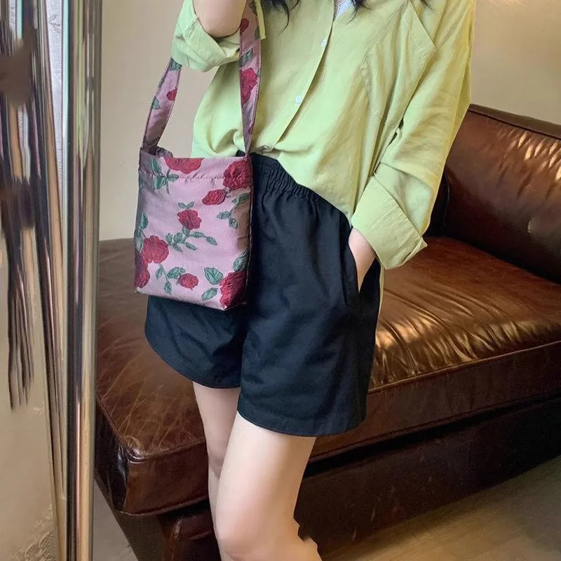 Hot Selling American Retro Spicy Girl White Casual Sports Summer Girl Thin Fit Loose Small Casual Versatile Five Point Shorts