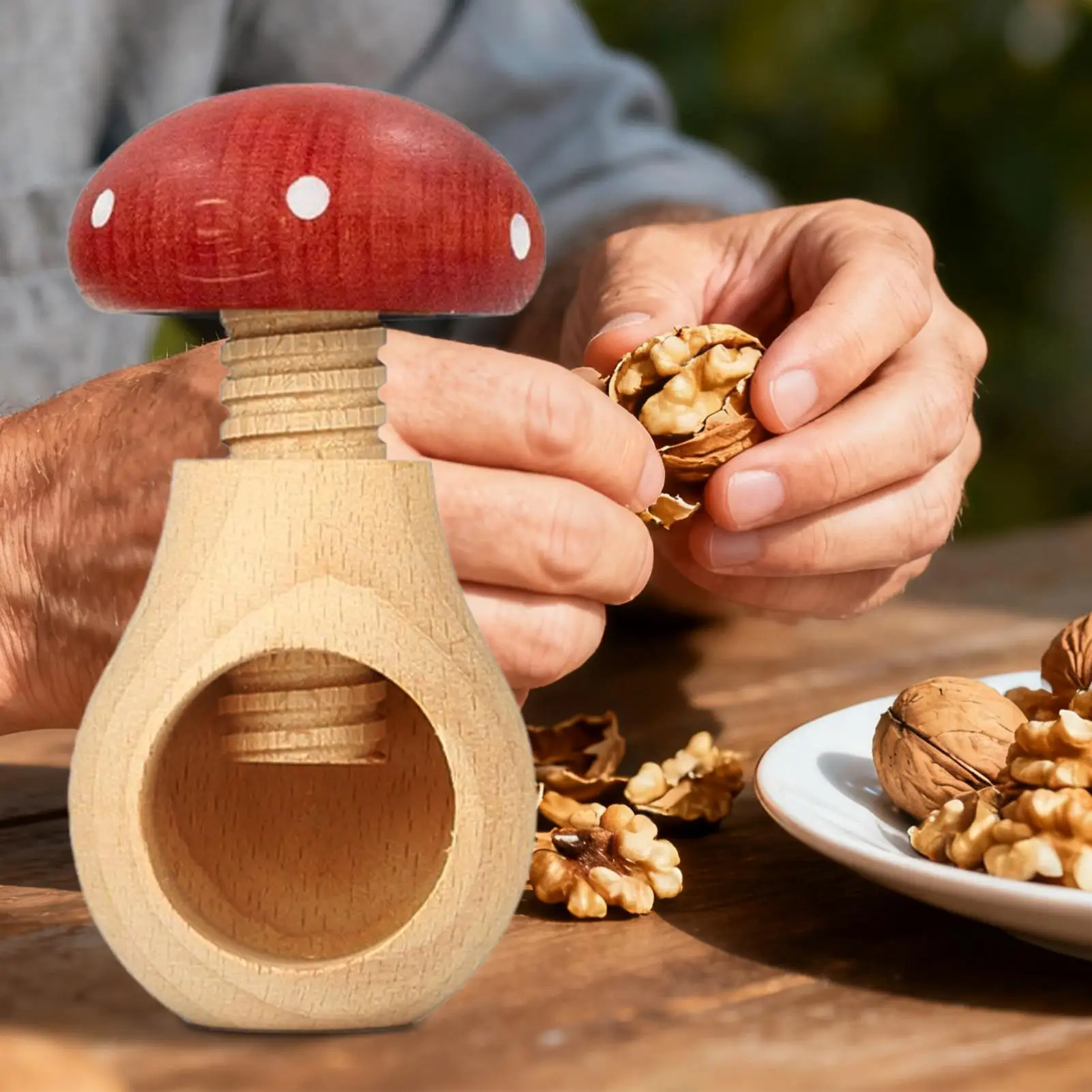 Wooden Nutcracker Tool Handheld Mushroom-Shaped Walnut Cracker Multipurpose Nut Sheller Kitchen Gadget for Chestnut