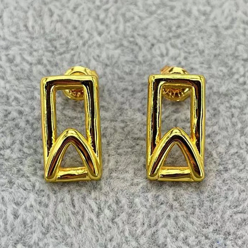 2026 Spanish punk metallic gold geometric earrings, jewelry accessories, give friends neutral gifts