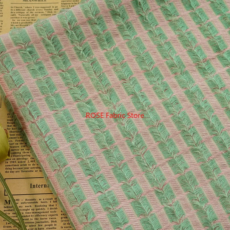 Różowo-zielona tkanina w kratę z frędzlami i frędzlami do haftu na bluzkę, spódnicę, wiosenną sukienkę, cheongsam, zasłonę, sukienkę imprezową,