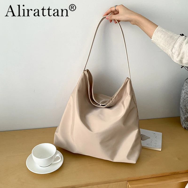 

Alirattan 2025 New Fashionable And Simple Large Capacity Nylon Fabric Casual Versatile Shoulder Bag for Women