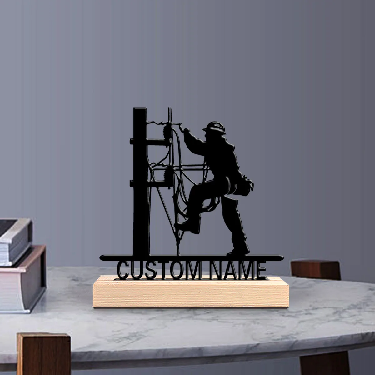 1pc Simple Communications staff Personalized Text Metal Statue Art Crafts With Wood Base Metal Statue For Youth Gifts