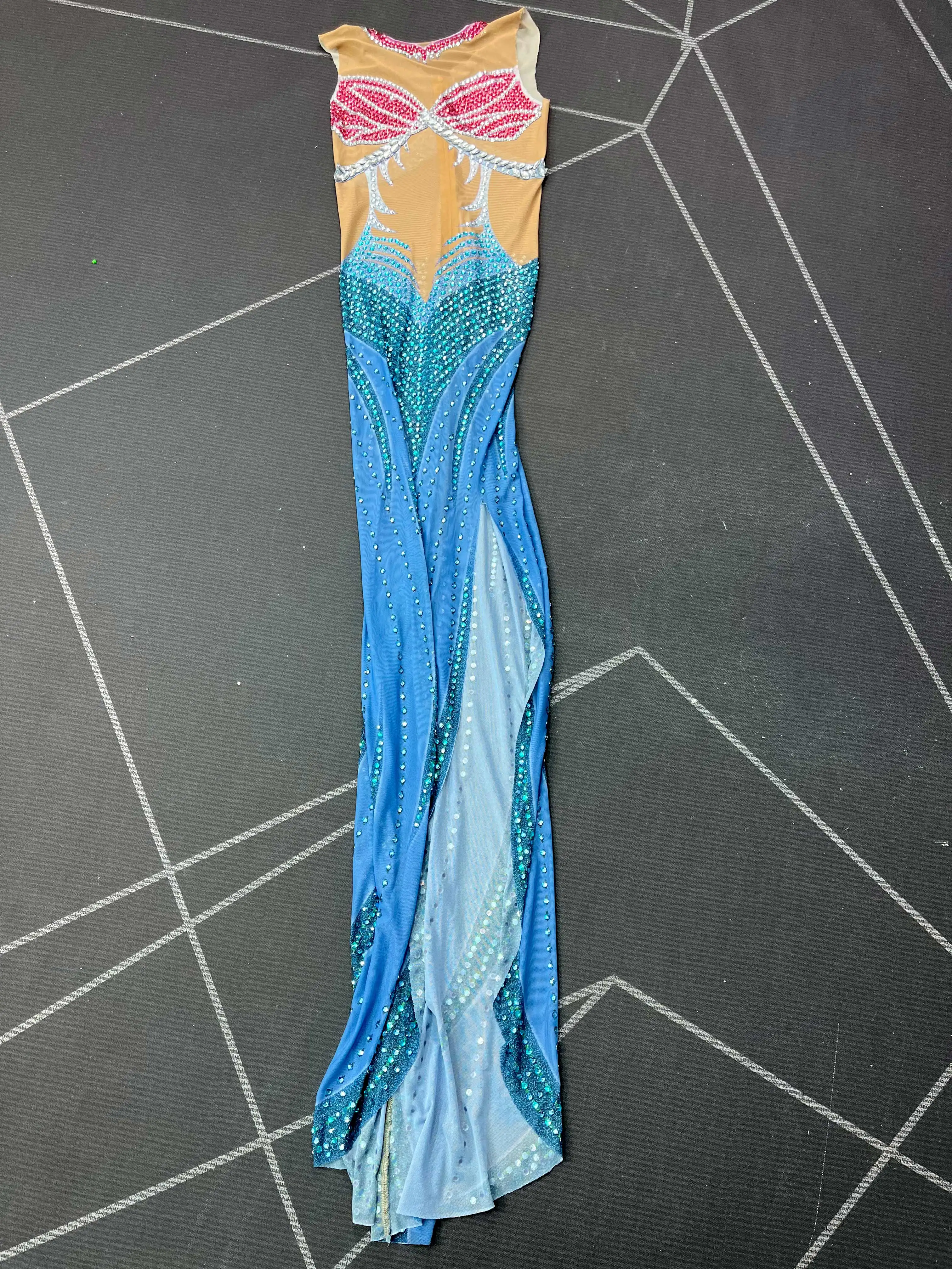 Robe Maxi pour femmes, design spécial, strass brillants, garniture, robe de soirée, tapis rouge, Costume de scène, Lancaoyu