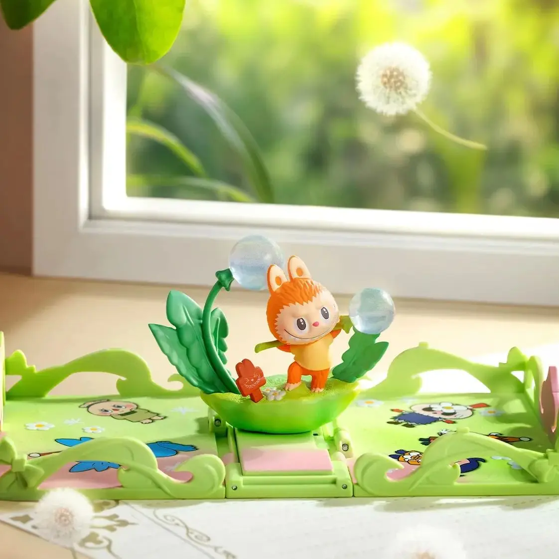 Рисунок 5 - Подарок для вас, серия поздравительных