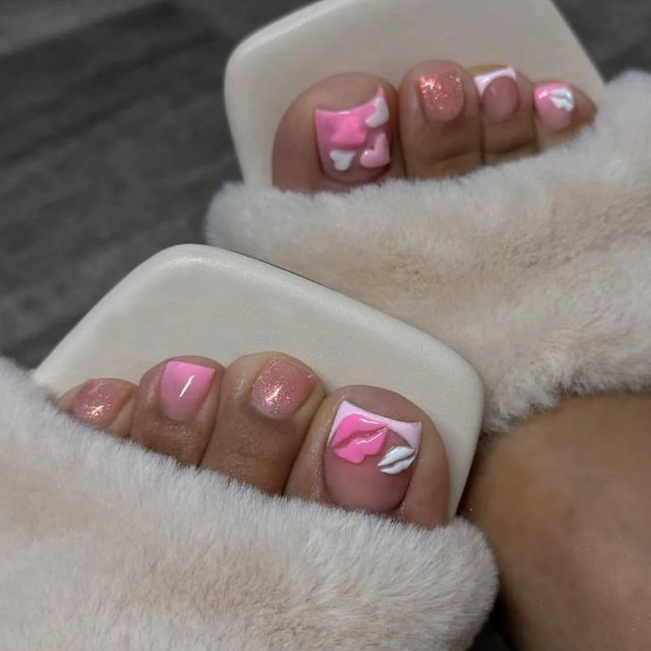24PCS Pink Pressed Toenail, Short Square, Summer Fake Toenail, Heart-Shaped Lip Design, Fully Covered Acrylic Fake Toenail