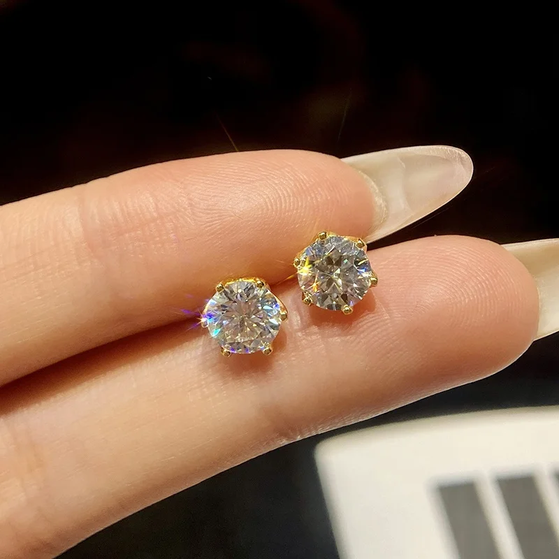 #30 Moissanites Comparison Guide