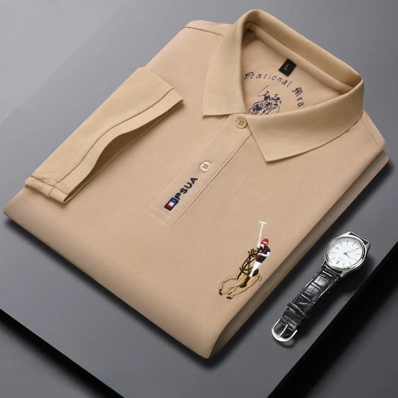 

The 2025 summer men's polo shirt with loose fit and patterns features comfort, breathability and freshness for wearing in summer
