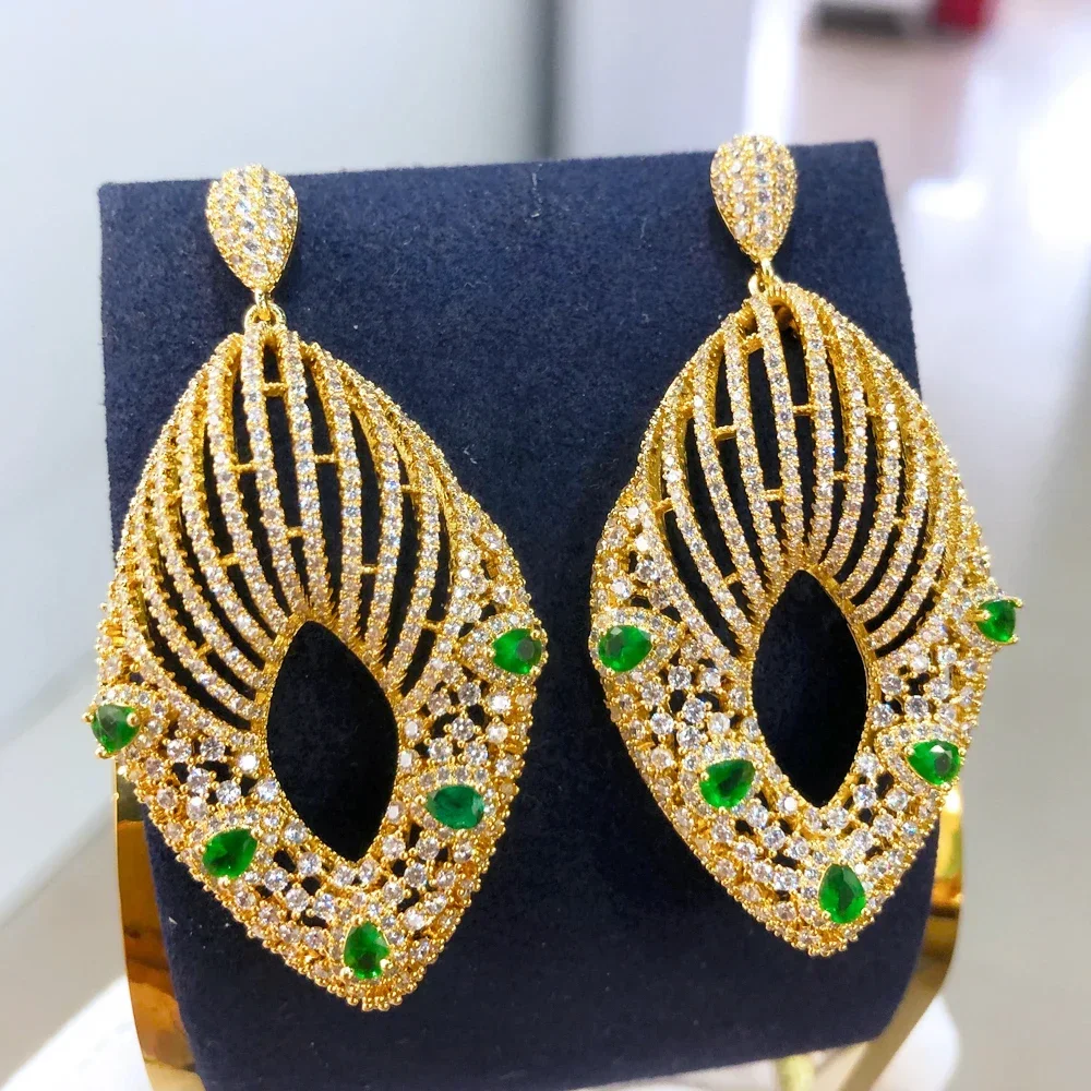 

Soramoore Luxury Fashion Hollow Big Pendant Earrings for Women Bridal Wedding Delicate Full CZ High Quality Lady Daily Party