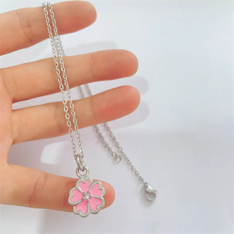 

Pink Heart-Shaped Collarbone Chain Stainless Steel Necklace Pendant