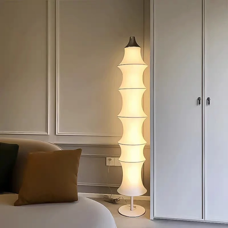 Natural Silk Lampshade Floor Lamp, Suitable for Decoration, Lighting in Living Rooms Bedrooms and Dining Rooms