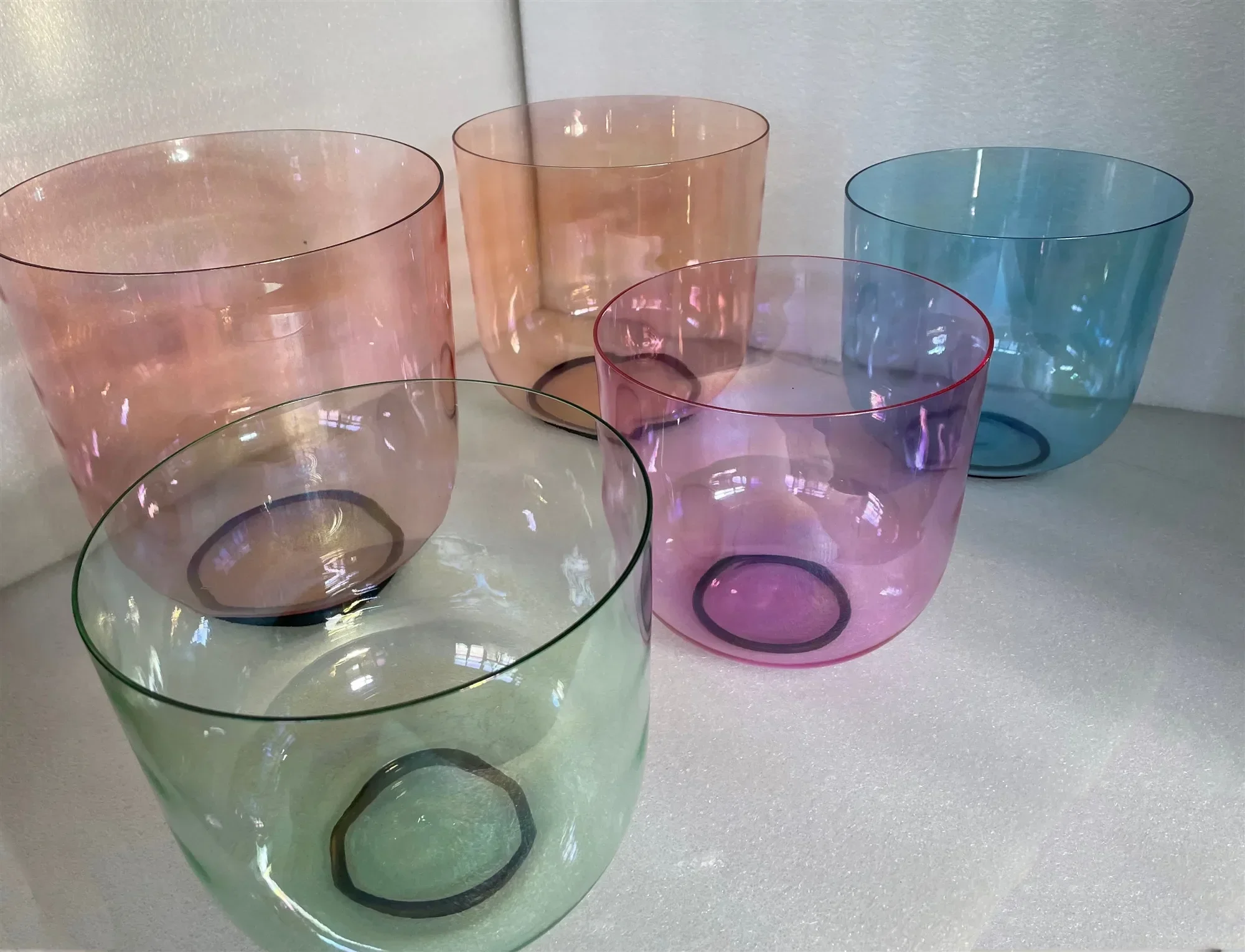Star Linkup Magic Multi-Colored Crystal Singing Bowl Chakra Set of 5 Pcs, 3rd Octave C# D# F# G# A# High Sharp Notes, 432Hz Perfect Pitch Quartz Bowl for Sound Healing & Meditation Therapy