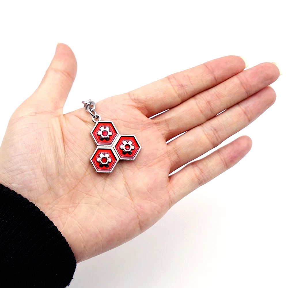 Inuyasha Sit Boy Keychain Iron Broken Tooth Key Chain Anime Peripheral Keyring Men Keychain Accessories Keyring Pendant llaveros