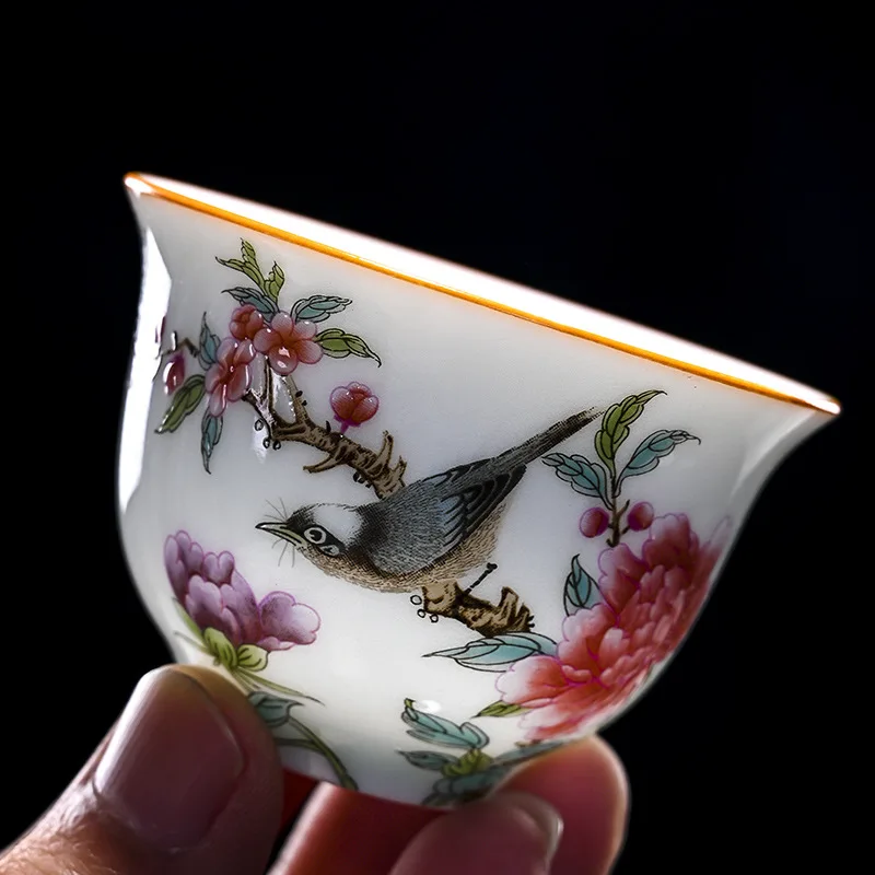 1 Pc Palace Ceramic Teacup Hand Painted Flowers Tea Bowl Handmade Tea Cup Tie Guanyin Pu\'er Home white Porcelain Tea Set 60ml