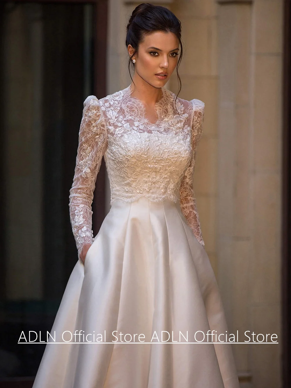 Wedding Dress Detachable Lace Bolero Jacket Customized Strapless Sleeveless A Line Sweep Train Corset Bridal Gown for Bride