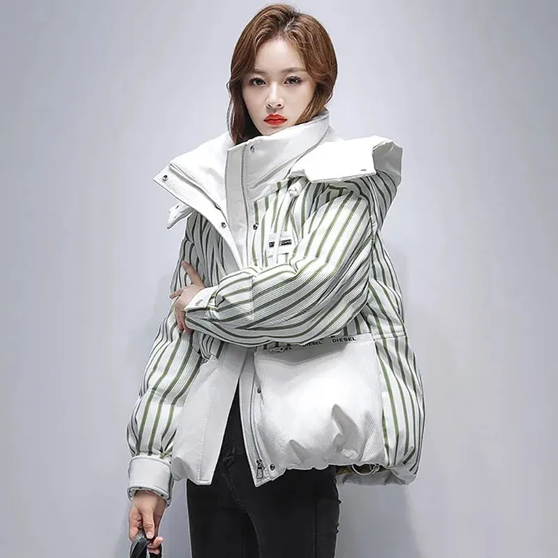 

Зимняя короткая плюшевая куртка Femme, корейская женская мода, пуховая хлопковая верхняя одежда с длинными рукавами, 2025 г., женское пальто с капюшоном и хлопковой подкладкой