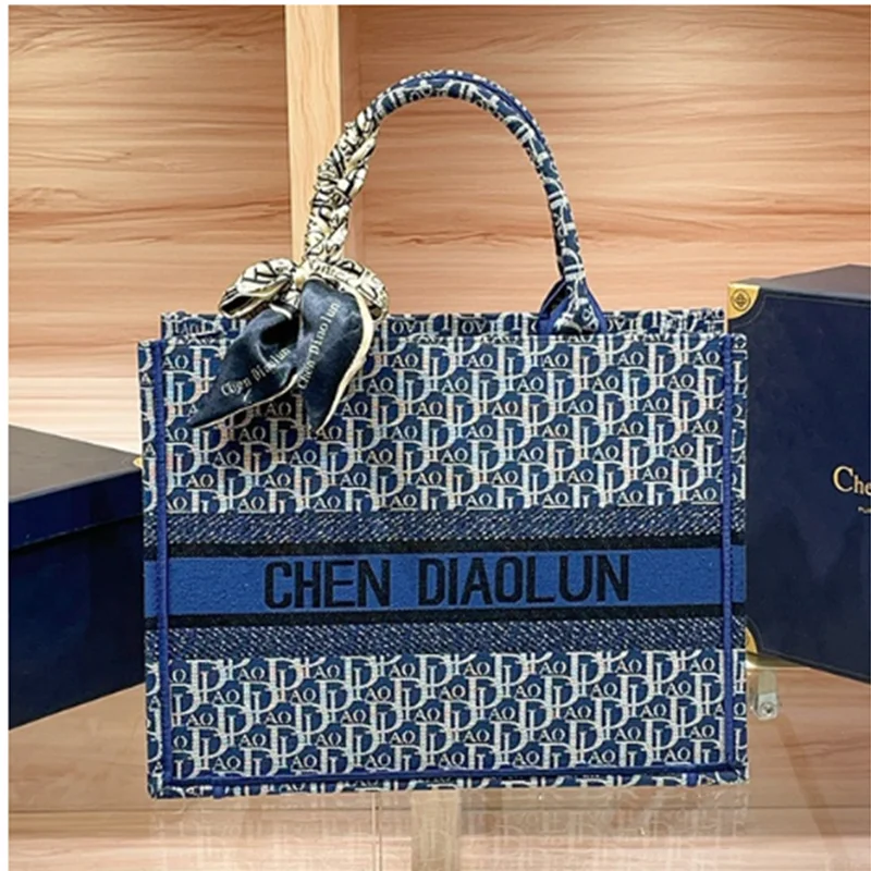 Autumn New Ladies Fashion Light Luxury Tote Bag Denim Blue Embroidery Commuter Bag Large Capacity Commuter Handbag