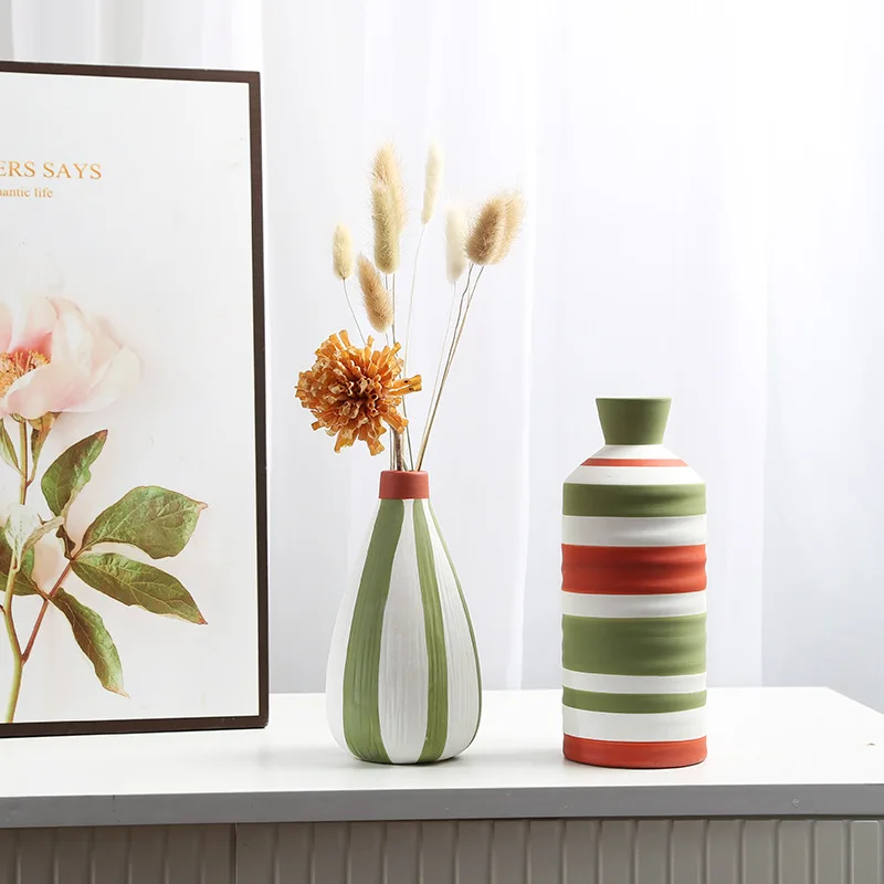 Hand-painted Ceramic Flower Ware, Modern Nordic, Geometric Line, Model Room, Tabletop, Vase Decoration and Table Accessories