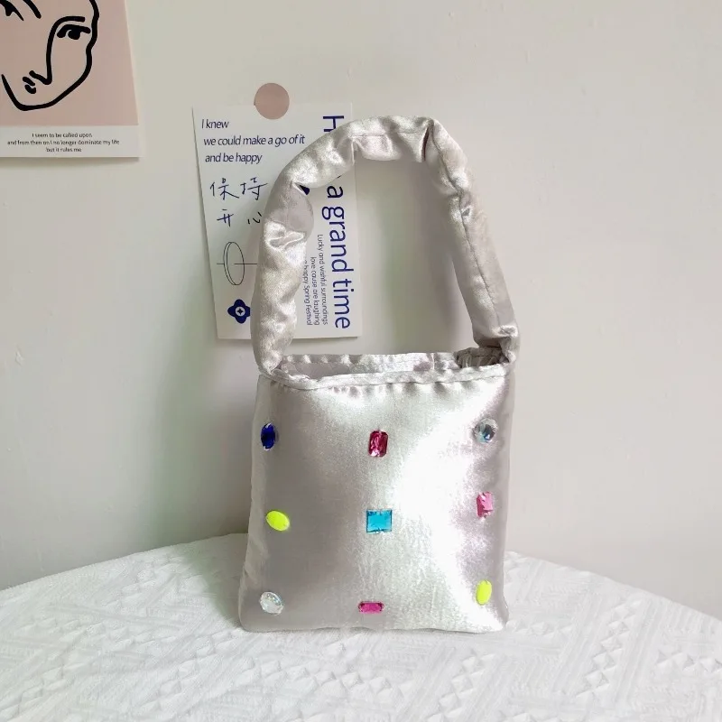 

Маленькая квадратная сумка через плечо для женщин, атласная сумочка и дамская сумка, дизайнерские сумки, женская сумка, Sac