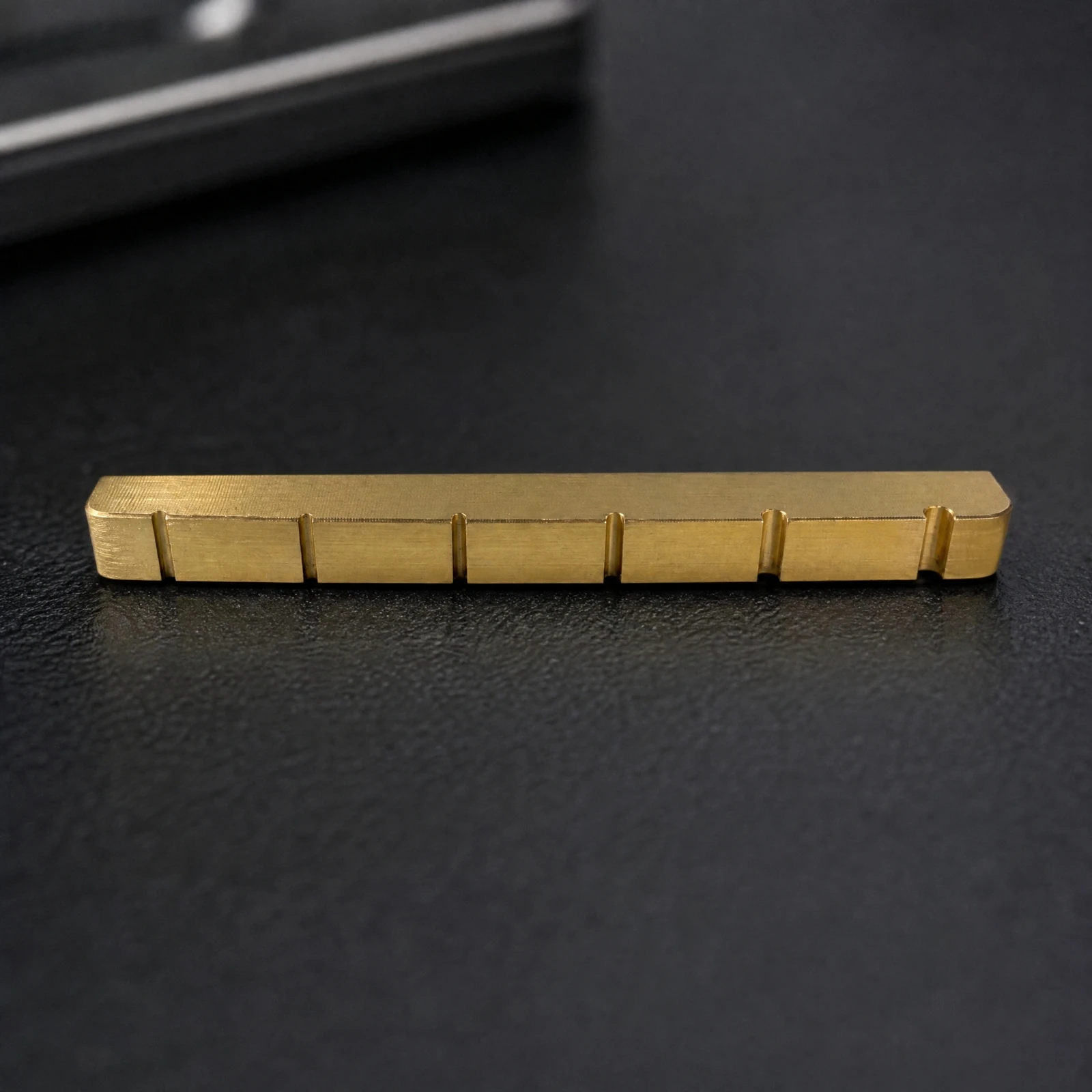 6-String Electric Guitar Nut Machined Brass Electric Guitar Nut Solid Anti-Corrosion for Instrument Setup