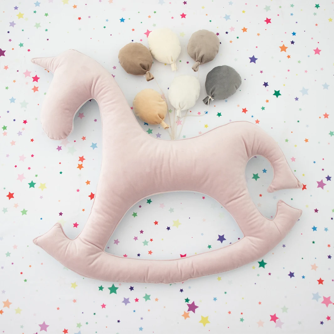 Newborn Photography Props Double Trojan Horse Posing Doll with 6pcs Ballons Double Side Decors Accessories for Studio Photoshoot