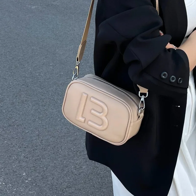 

Women's Luxury Leather Crossbody Designer Bag Elegant Shoulder Handbag Classic Tote For Modern Dressing