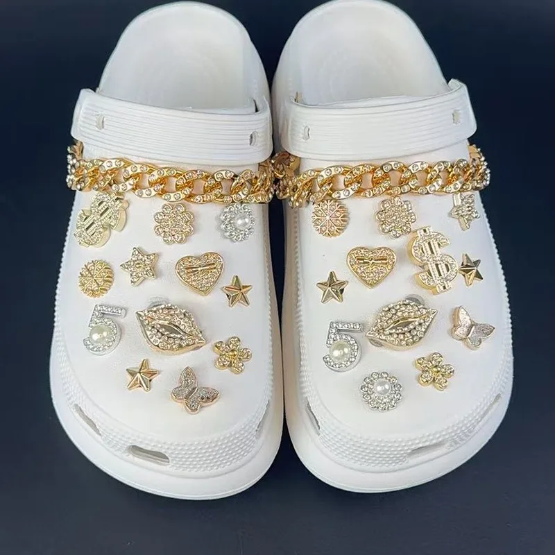 Fashion Shoe Charms Set Accessories Hole Shoe Buckle Golden Rhinestone Flower Lip Pearl Chain DIY Shoes Decorations Party Gift