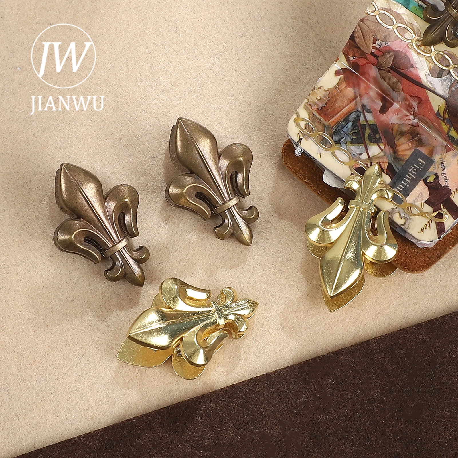 JIANWU 2 Pcs/set Vintage Iris Flower Shape Alloy Material Collage Folder Paper Clip Creative Journal Student Supplies Stationery