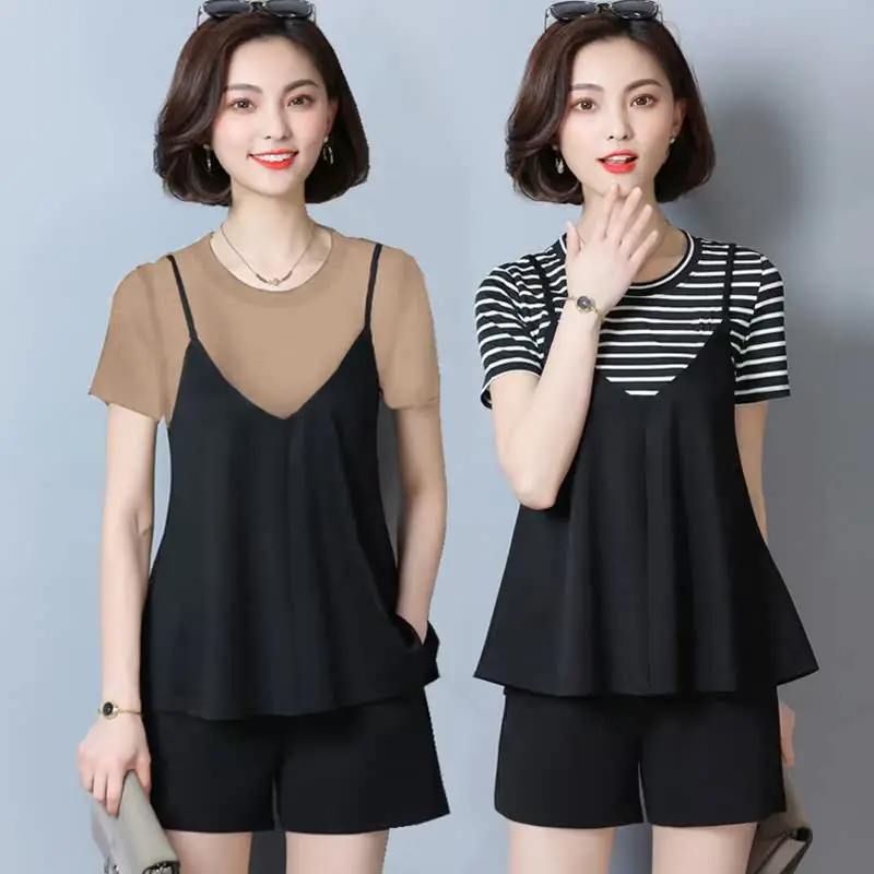 

Модный полосатый комплект для беременных с коротким рукавом: шорты и топ, большие размеры, женская одежда, лето 2026, новинка, костюм-двойка
