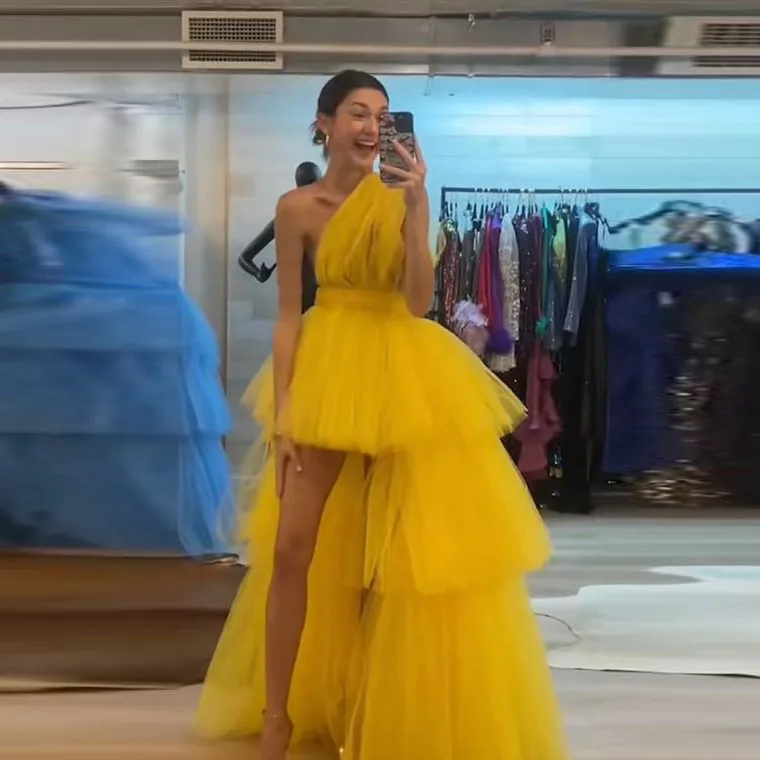 Yellow One Shoulder Prom Dresses Tiered Tulle High Low Formal Party Dress Women Floor Length Robe De Soiree