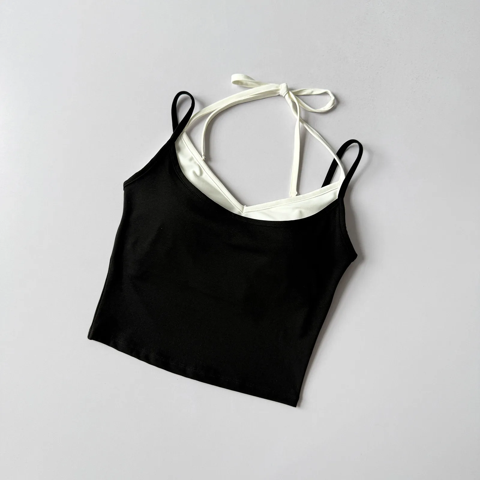 Sexy Kontrastierender Zweiteiliger Einteiler mit Doppelten Schulterträgern, Neckholder-Sport-BH für Fitness, Yoga, Pilates und Lauftraining – Detail 9