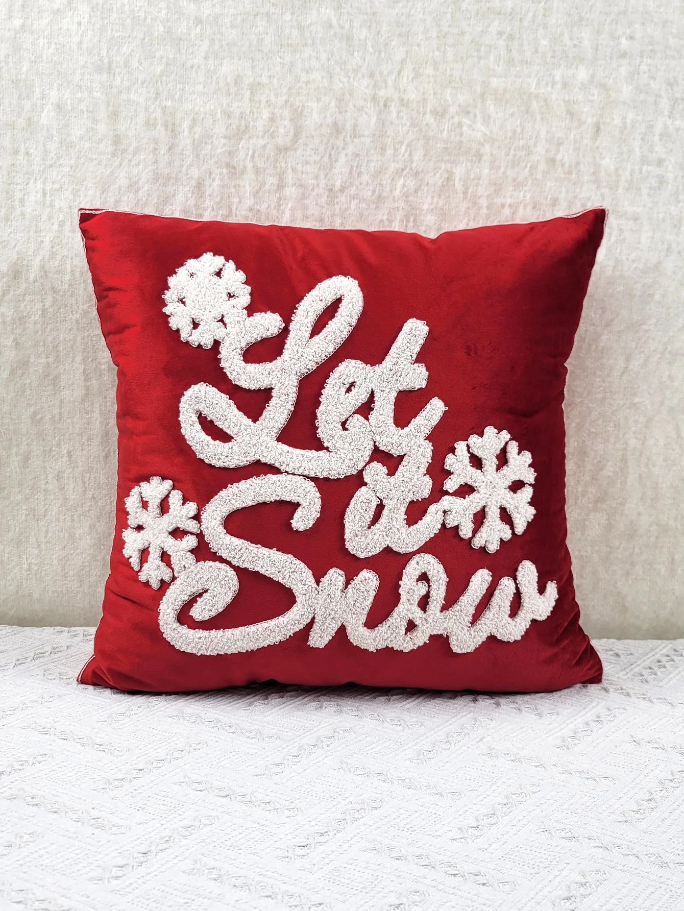 1pc Red Dutch Velvet Christmas Snowflake Crochet Towel Embroidery Cushion Pillow Case, Multi-Size Multi-Room Universal