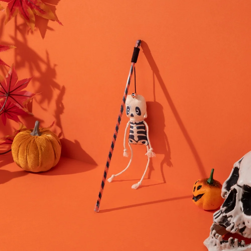 Juguetes de Halloween para gatos, varita Teaser para mascotas, campana de plumas fantasma de calabaza divertida, juguetes interactivos para