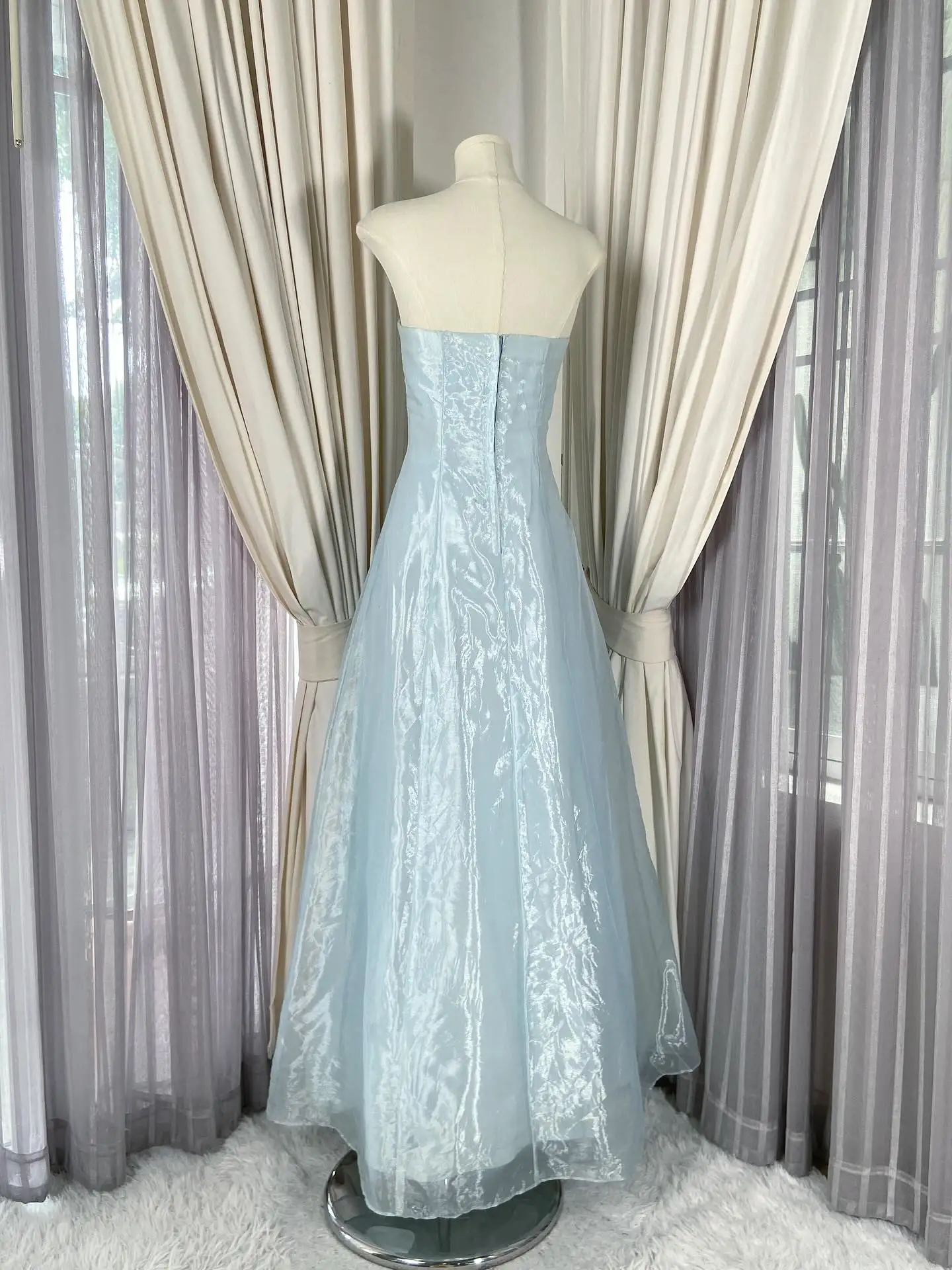 Abito da sera formale senza maniche senza spalline a-line personalizzato Abiti da celebrità moderni delicati Abito da festa di alta qualità alla moda