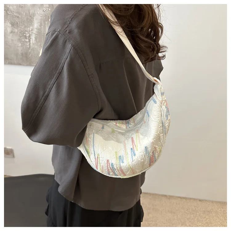Minimalistische Umhängetasche im japanischen Stil für Damen, kleine Umhängetasche für das Handy, leichte und vielseitige Dumpling-Tasche für Mädchen – Detail 10