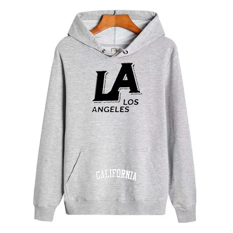 The LA creative letter pattern stylish long-sleeved pullover is suitable for daily casual wear and sporty styling.