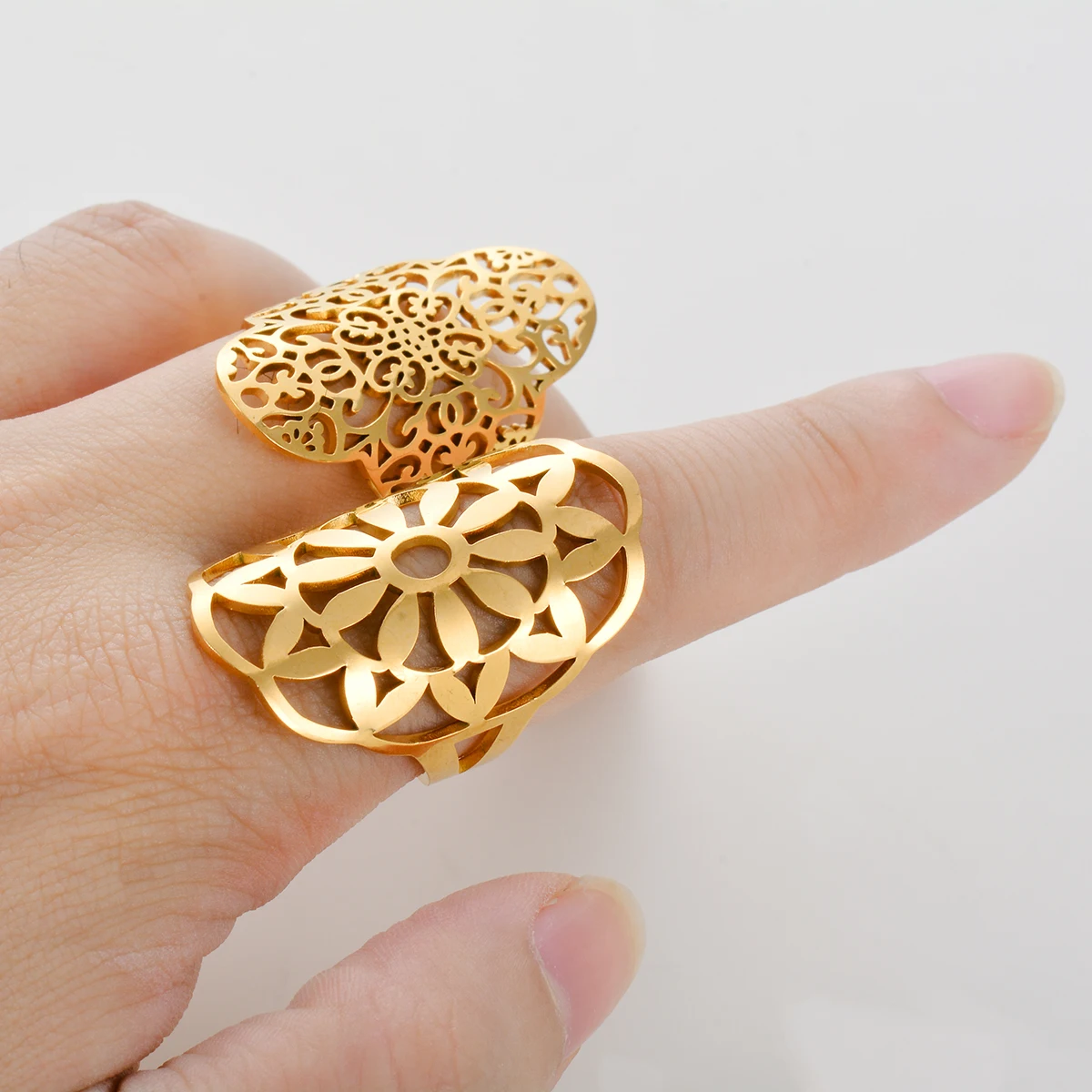 Fashion Hollow Big Flower Ring for Women Gold Color Stainless Steel Punk Jewelry Gifts for Friend Wholesale