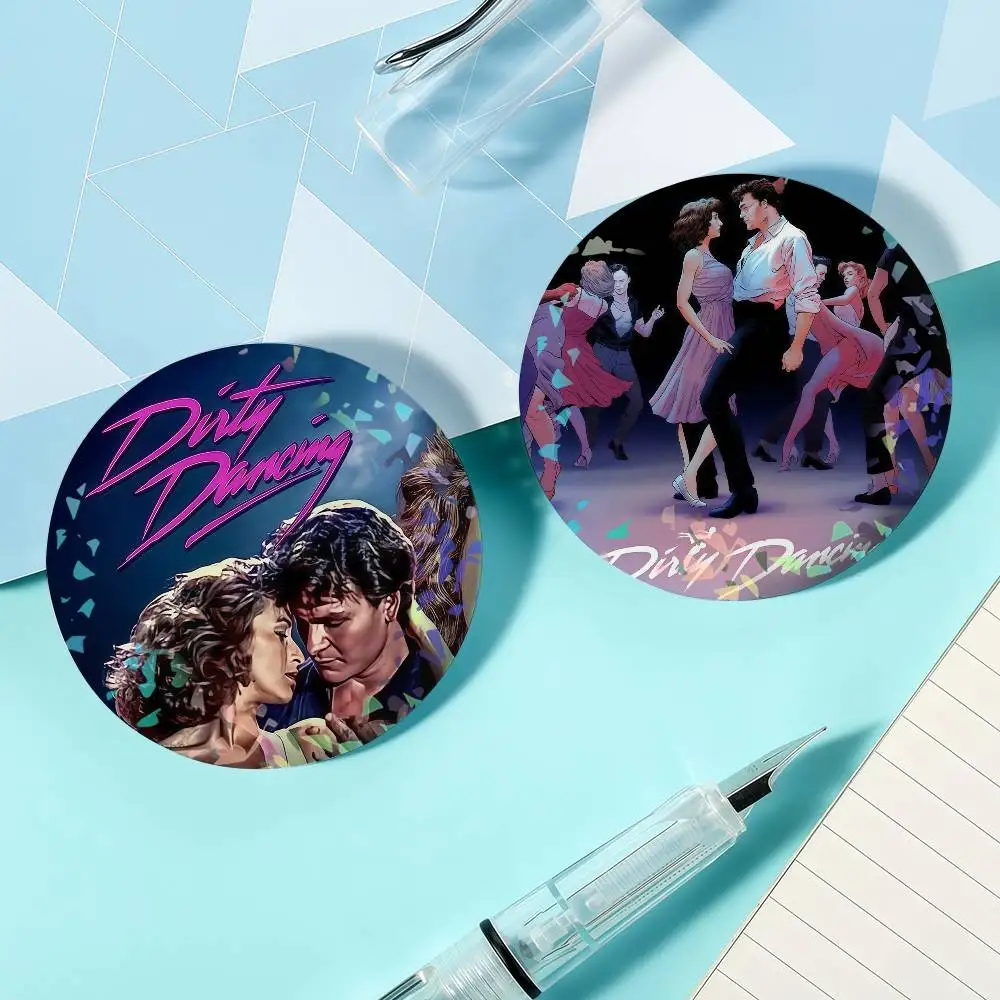 Broches Redondos con Diseño de la Película Clásica Dirty Dancing, Insignias Láser Exquisitas, Broches Creativos para Ropa, Sombreros y Accesorios