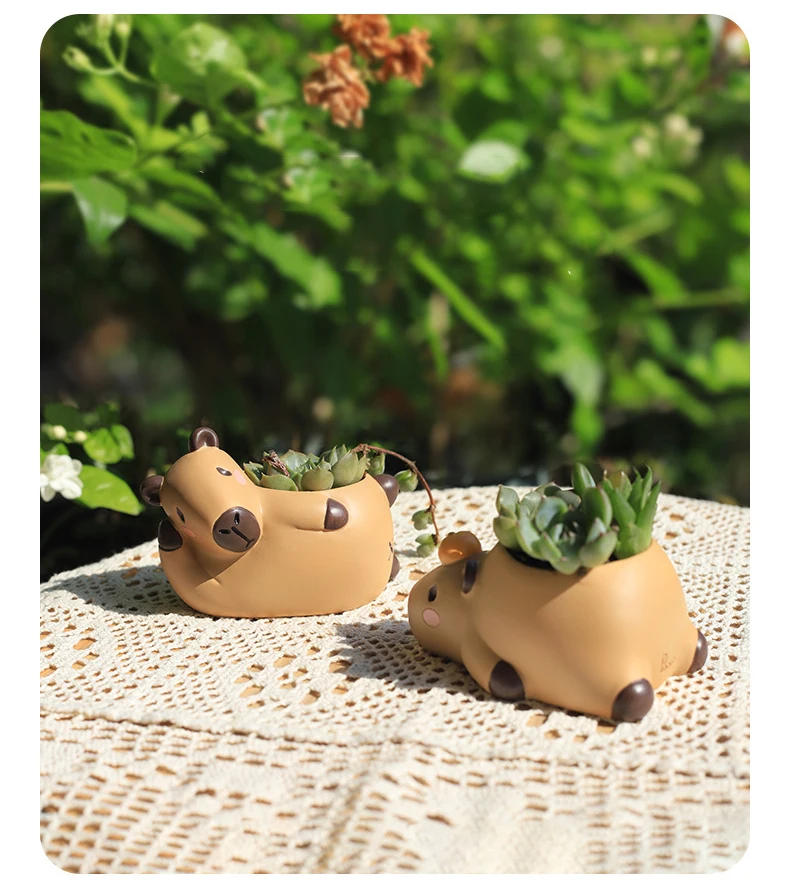 Cute Capybara Small Plant Pot Resin Succulent Planter for Home Office Desk Mini Ornament Fairy Garden Flowerpot Decoration