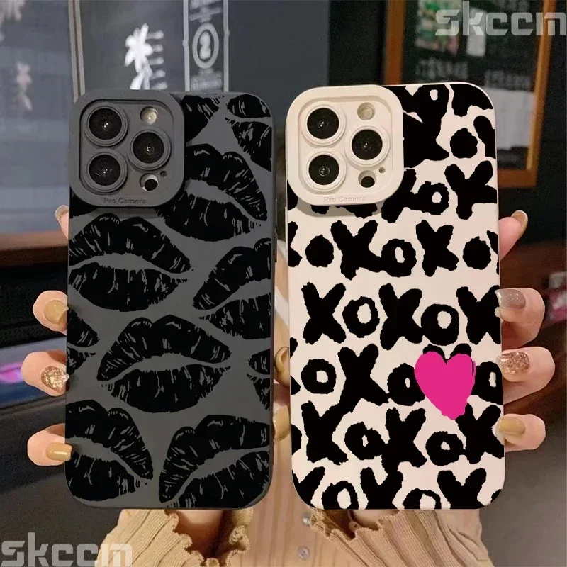 Funda protectora para teléfono móvil Kiss de labios negros para iPhone 16 Pro Max 15 14 13 12 11 Pro Max 7 8 14 15 Plus X XS XR cubierta mate