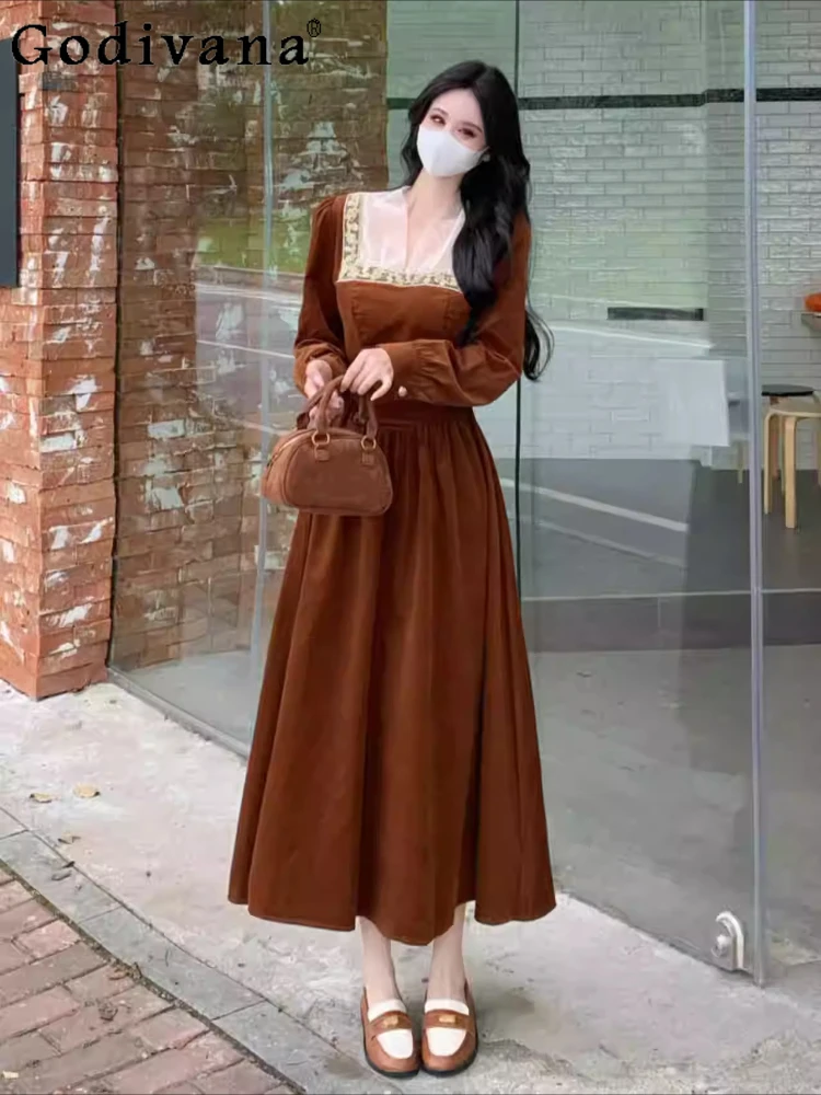 

Large Size Women Autumn Temperament Square Neck Long Sleeve Dress Elegant V-neck Fashion High Waist Versatile Retro Dresses
