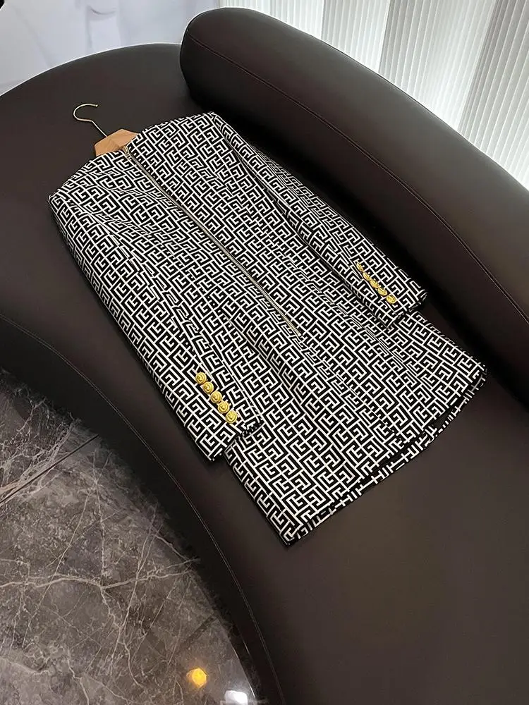 Faionable hiver tissu brodé à fleurs v-ne coupe ajustée t-shirt bouton Long Sve Dr manteau Ele Ci vêtements de trajet