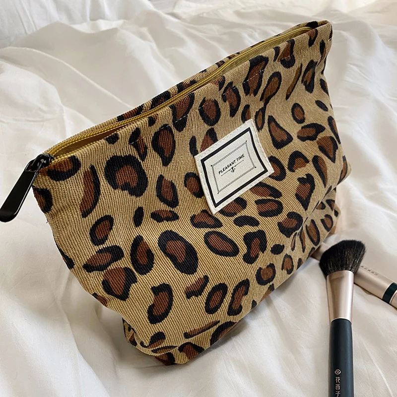 Corduroy Vintage Makeup Bag Zipper Pouch Large Capacity Portable Classic Leopard Print Toiletries Handbag Cosmetic Bag for Women