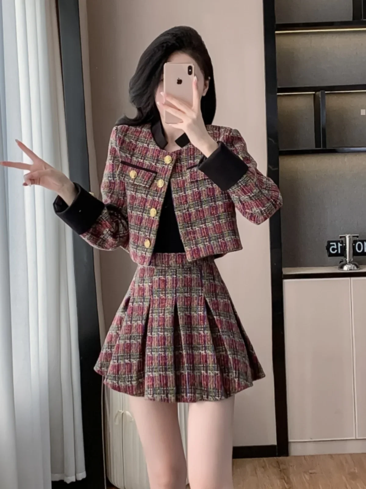 2024 Autumn and Winter New Tweed Fashionable Set: French Vintage Textured Coat with Pleated Skirt Two-piece Suit High Quality