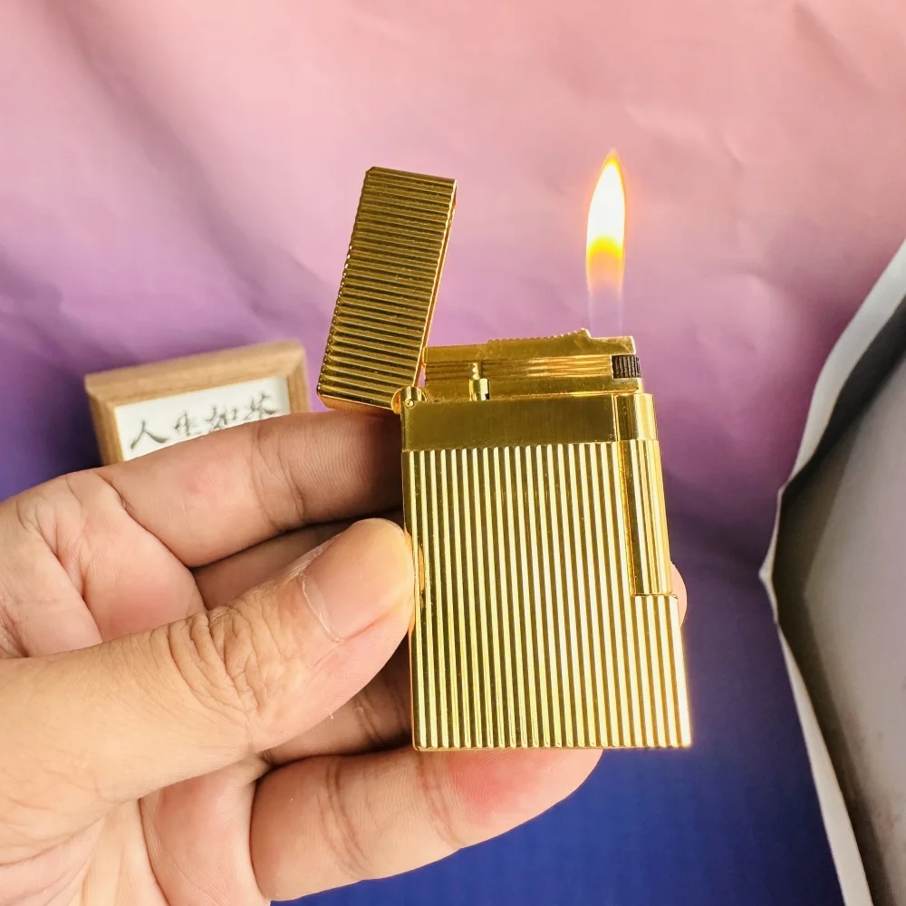 S.T.Dupont ولاعة فاخرة ذات علامة تجارية، جودة عالية، تصميم كلاسيكي، مملوءة بالغاز، تأتي مع مجموعة من الملحقات الأصلية. Dupont logo #2